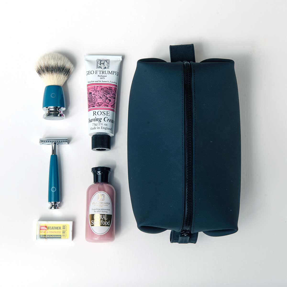 NOAH Shave Kit Rose Coral Shaving Kits