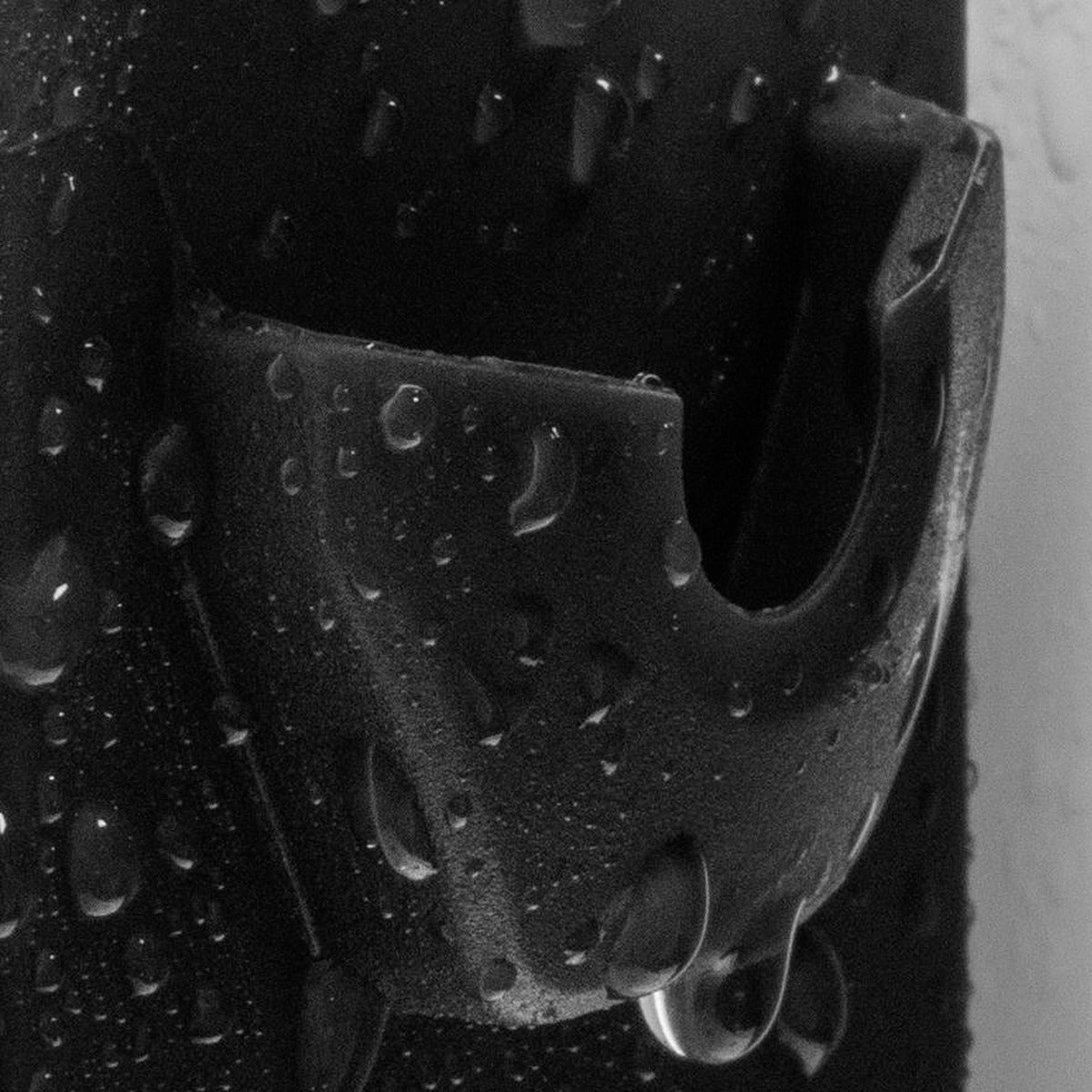 Tooletries The Ace Face Scrubber Holder Bathroom Accessory Mounts